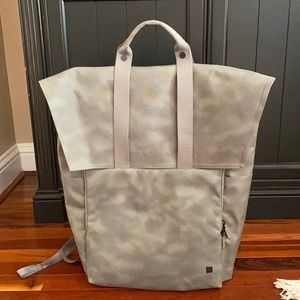 Lululemon backpack with laptop pocket